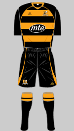 alloa athletic 2010-11 home kit